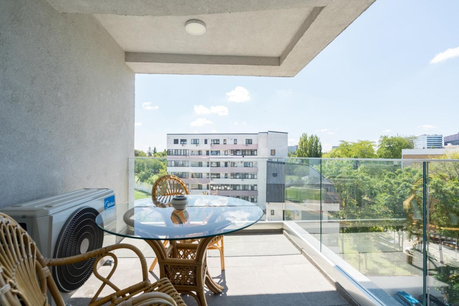 A Home Away - Politehnica Park Bucarest Exterior foto